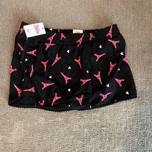 Eiffel tower shorts